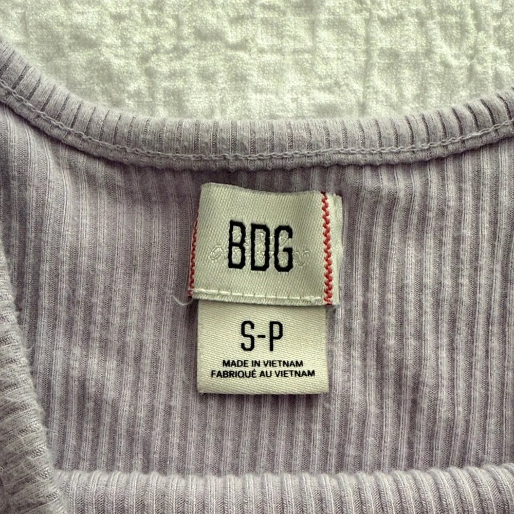BDG Lilac Ribbed Crop Top Small - Picture 2 of 4